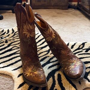 Old Gringo Brown Floral Embroidered Ankle Boots